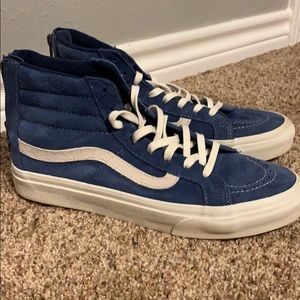 Worn once size 8 in women 6 in men